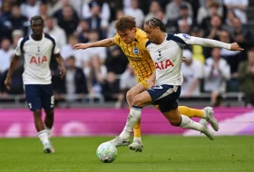 Da li će Simons i Solanke pomoći Totenhemu borbi za "goli život"?